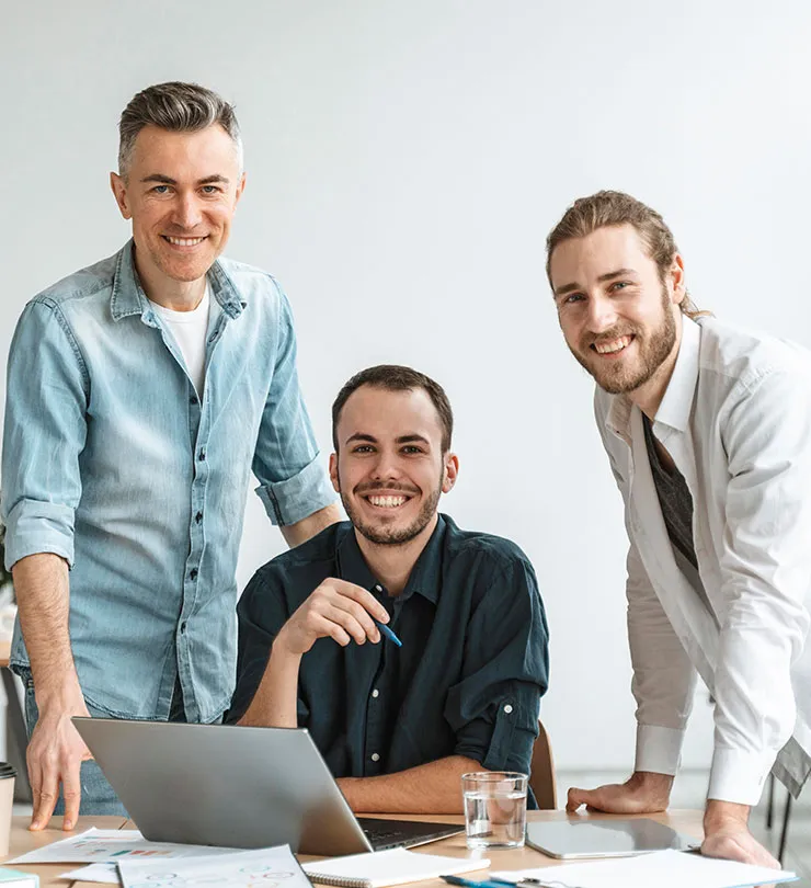 Equipo de trabajo colaborando